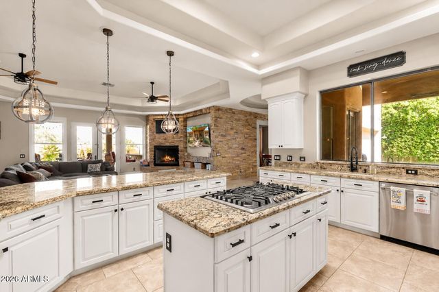 33306 N 53RD Place, Cave Creek, AZ 85331