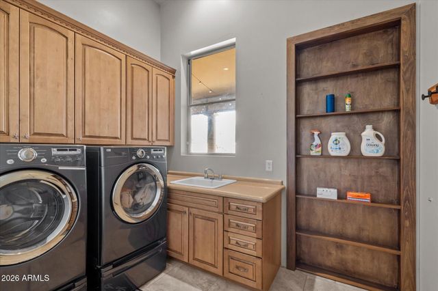 33306 N 53RD Place, Cave Creek, AZ 85331