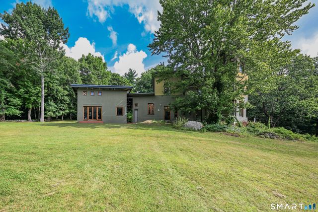 27 Ridge Road, Canton, CT 06019