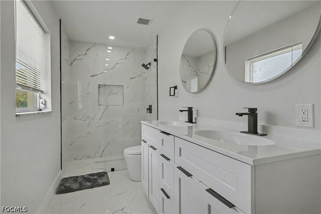 138 Brooks RD, North Fort Myers, FL 33917