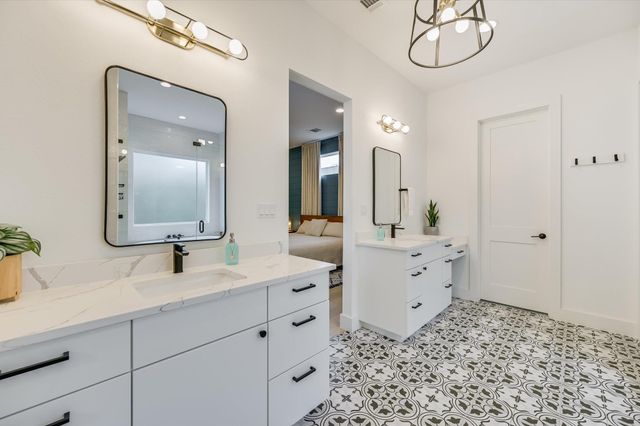 1201 Canyon Edge DR, Austin, TX 78733