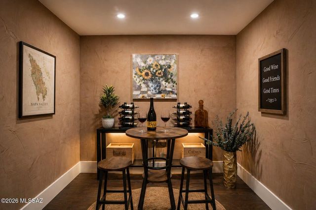 295 W Valle Del Oro Road, Oro Valley, AZ 85737