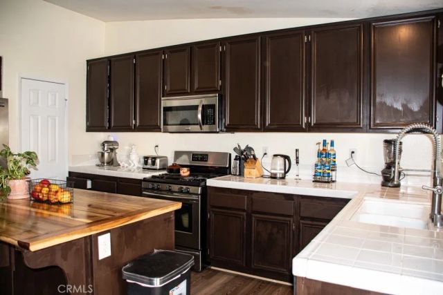 165 Solana, San Jacinto, CA 92582