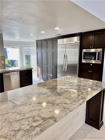 43 Beachcomber Drive, Corona Del Mar, CA 92625