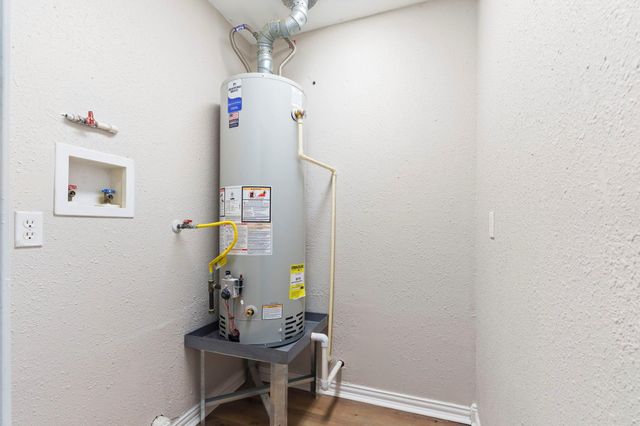 3302 Gladwyne Lane, La Porte, TX 77571