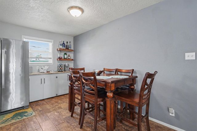 19 Dolphin Street, Bayou Vista, TX 77563