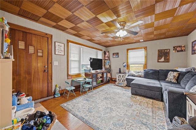 410 Rosewood Drive, Lexington, NC 27292