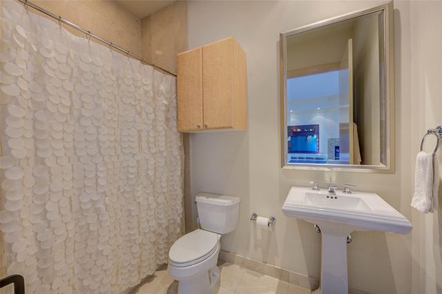 3388 Sage Road 502, Houston, TX 77056