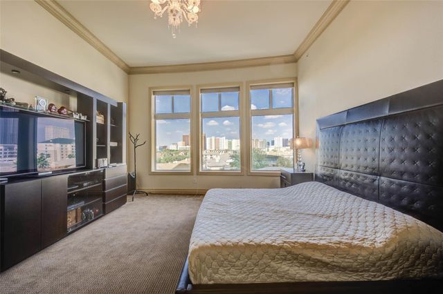 3388 Sage Road 502, Houston, TX 77056