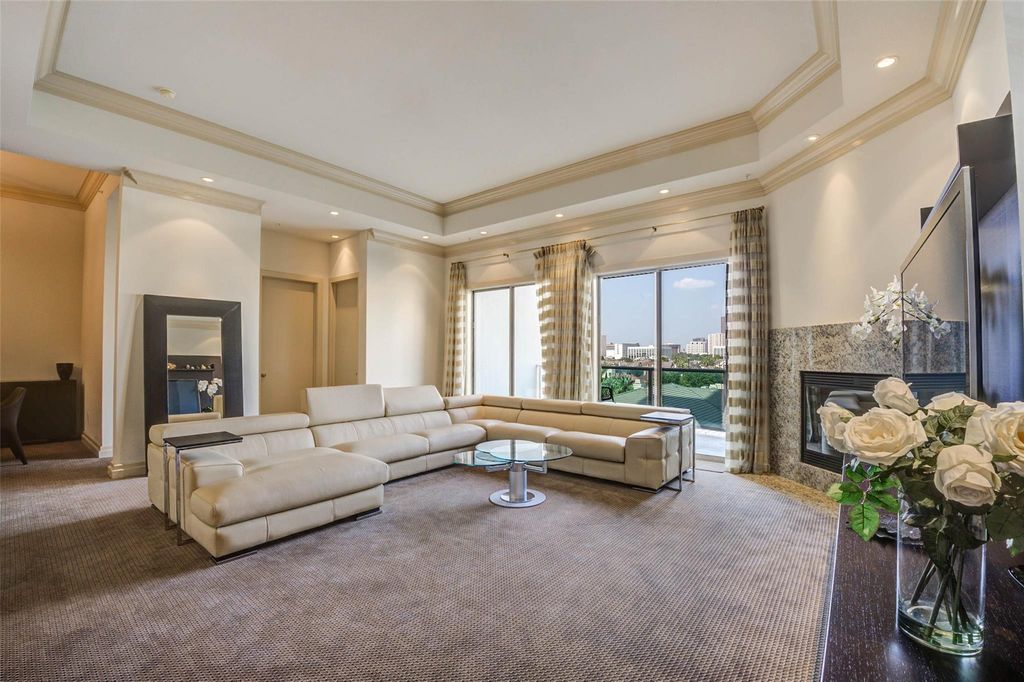 3388 Sage Road 502, Houston, TX 77056