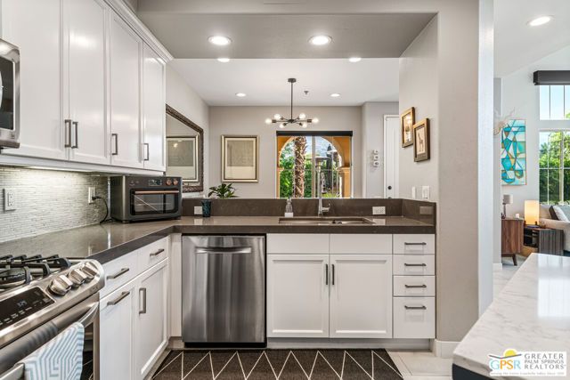 1406 Yermo Drive, Palm Springs, CA 92262