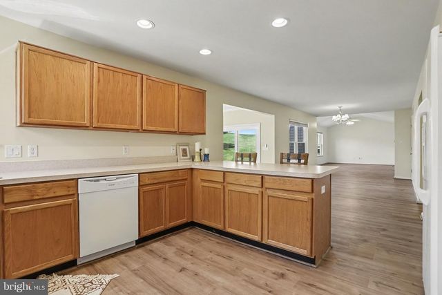 322 MAJESTIC CIR, Dallastown, PA 17313