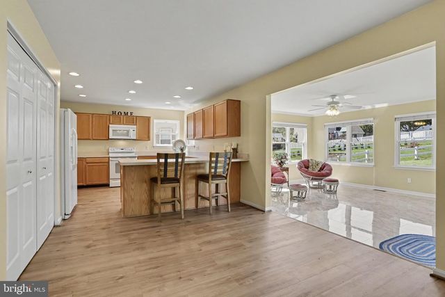 322 MAJESTIC CIR, Dallastown, PA 17313