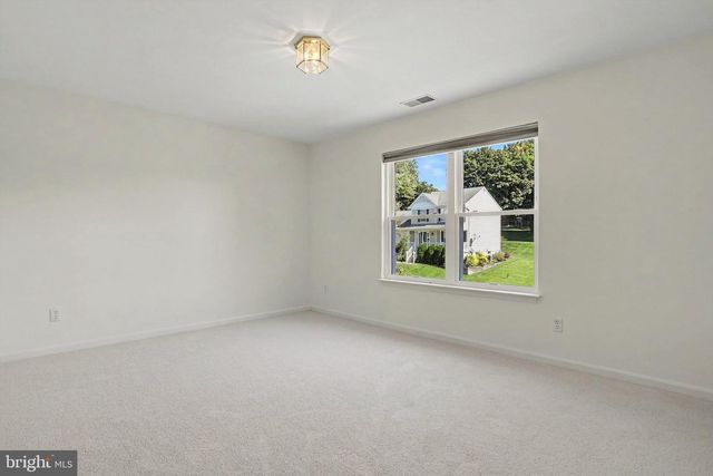 322 MAJESTIC CIR, Dallastown, PA 17313