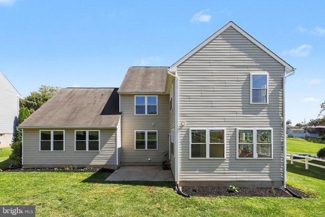 322 MAJESTIC CIR, Dallastown, PA 17313