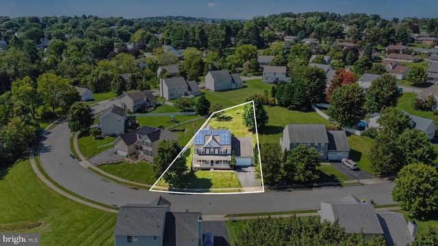 322 MAJESTIC CIR, Dallastown, PA 17313