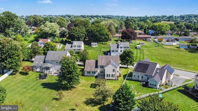 322 MAJESTIC CIR, Dallastown, PA 17313