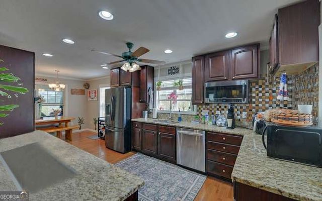 95 Windjammer Drive, Hiawassee, GA 30546