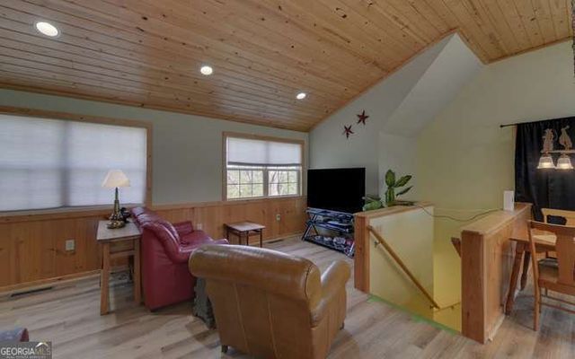 95 Windjammer Drive, Hiawassee, GA 30546