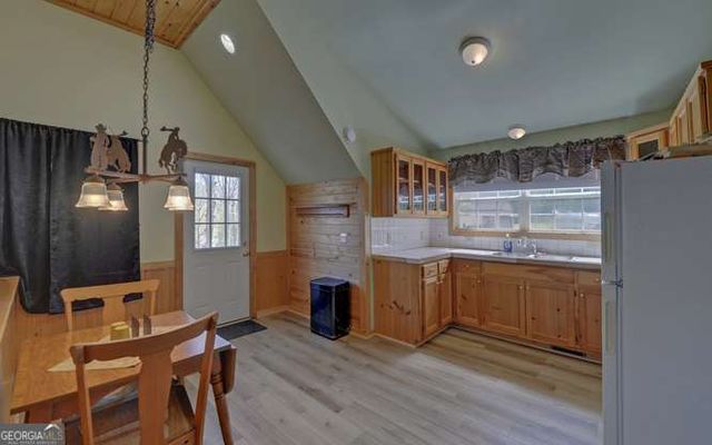 95 Windjammer Drive, Hiawassee, GA 30546