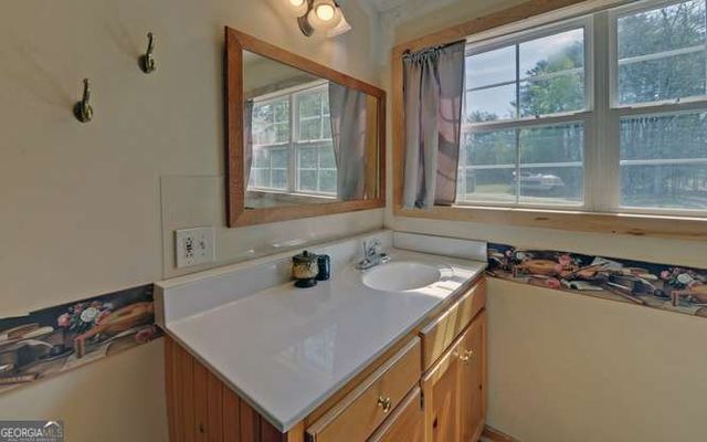 95 Windjammer Drive, Hiawassee, GA 30546
