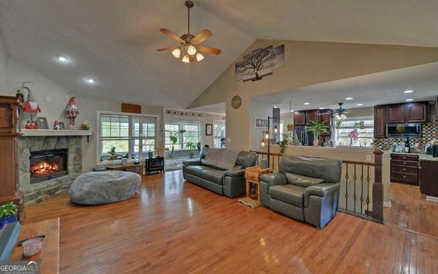 95 Windjammer Drive, Hiawassee, GA 30546