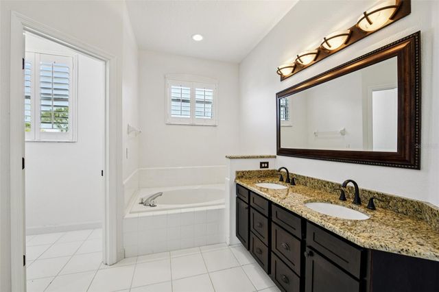 8203 LAKE CROWELL CIRCLE, Orlando, FL 32836