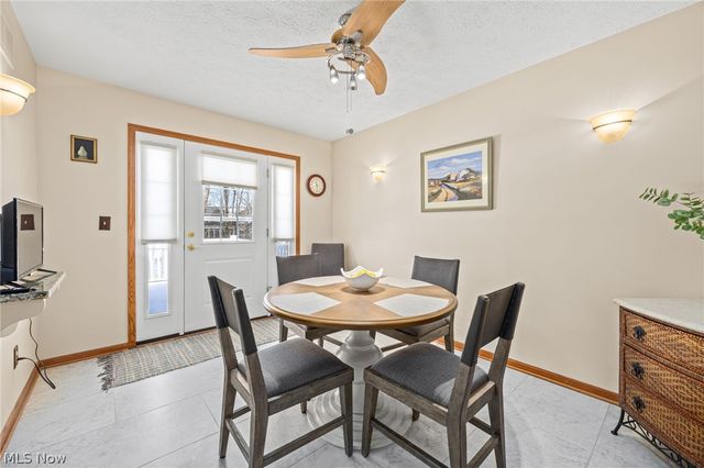 976 Rosemarie Circle, Wadsworth, OH 44281