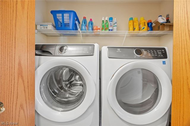 976 Rosemarie Circle, Wadsworth, OH 44281