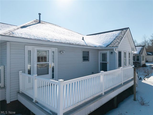 976 Rosemarie Circle, Wadsworth, OH 44281