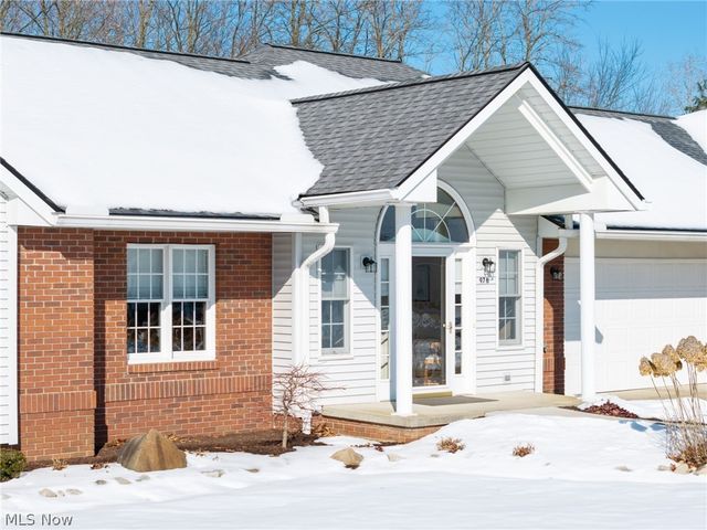 976 Rosemarie Circle, Wadsworth, OH 44281