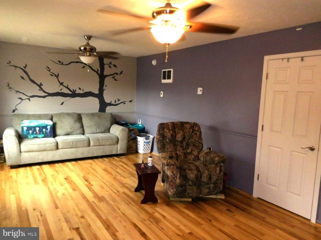 106 WOODTOP CT, Stephens City, VA 22655