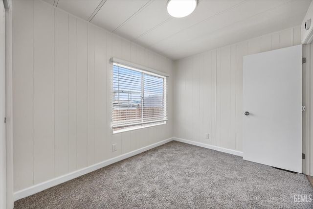 103 Cedarwood Lane, Bakersfield, CA 93308