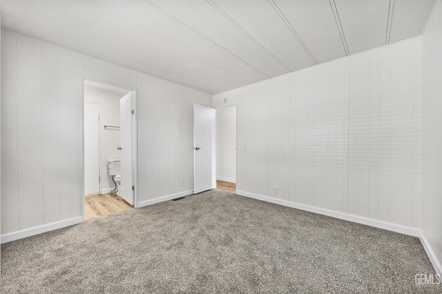 103 Cedarwood Lane, Bakersfield, CA 93308