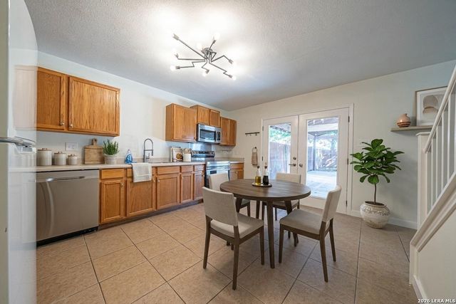 9843 Highland, San Antonio, TX 78245