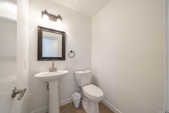 9843 Highland, San Antonio, TX 78245