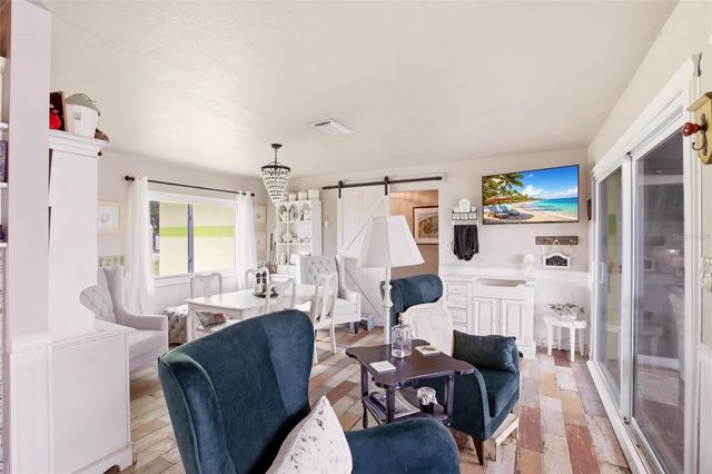 165 W TARPON BOULEVARD NW, Port Charlotte, FL 33952