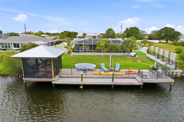 165 W TARPON BOULEVARD NW, Port Charlotte, FL 33952