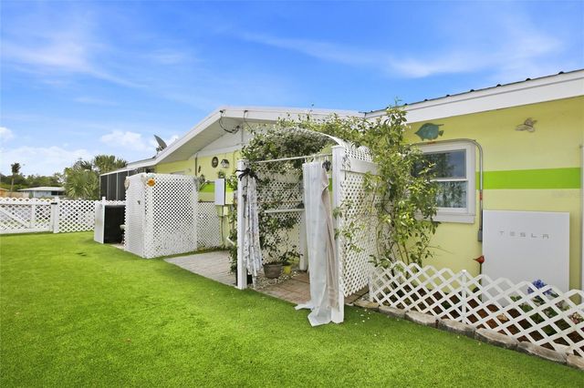 165 W TARPON BOULEVARD NW, Port Charlotte, FL 33952