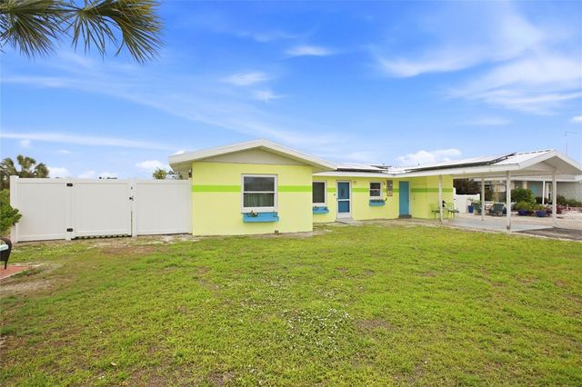 165 W TARPON BOULEVARD NW, Port Charlotte, FL 33952
