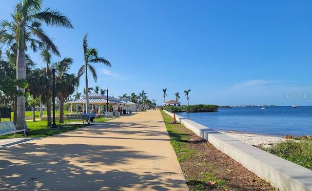 165 W TARPON BOULEVARD NW, Port Charlotte, FL 33952