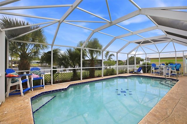 165 W TARPON BOULEVARD NW, Port Charlotte, FL 33952