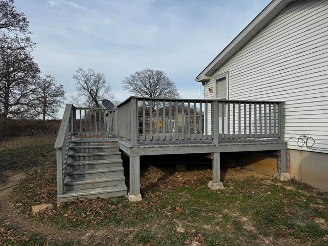 3917 County Road 4220, West Plains, MO 65775