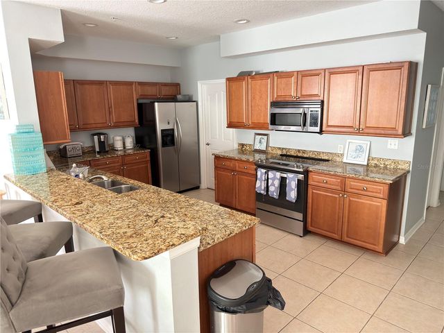 612 WELLS COURT 202, Clearwater, FL 33756