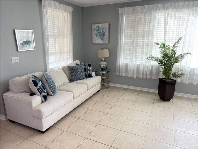 612 WELLS COURT 202, Clearwater, FL 33756