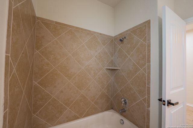 8615 Emerald Sky Dr, San Antonio, TX 78254