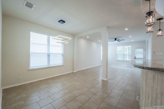 8615 Emerald Sky Dr, San Antonio, TX 78254