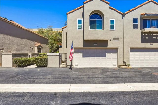 22229 Shadow Valley, Chatsworth, CA 91311