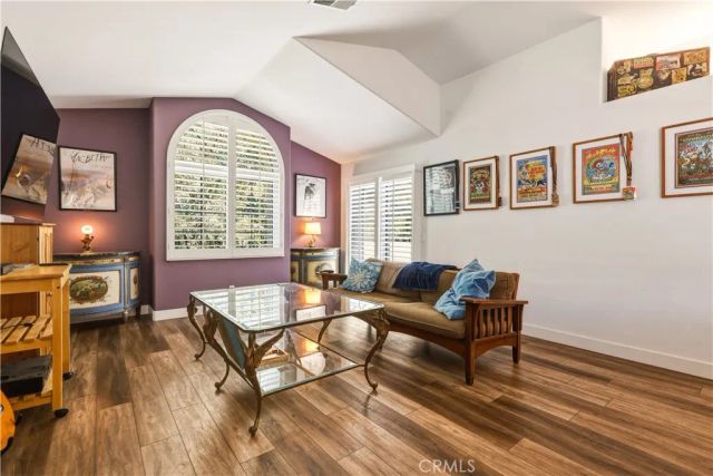 22229 Shadow Valley, Chatsworth, CA 91311