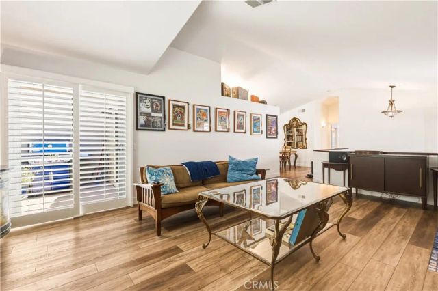22229 Shadow Valley, Chatsworth, CA 91311